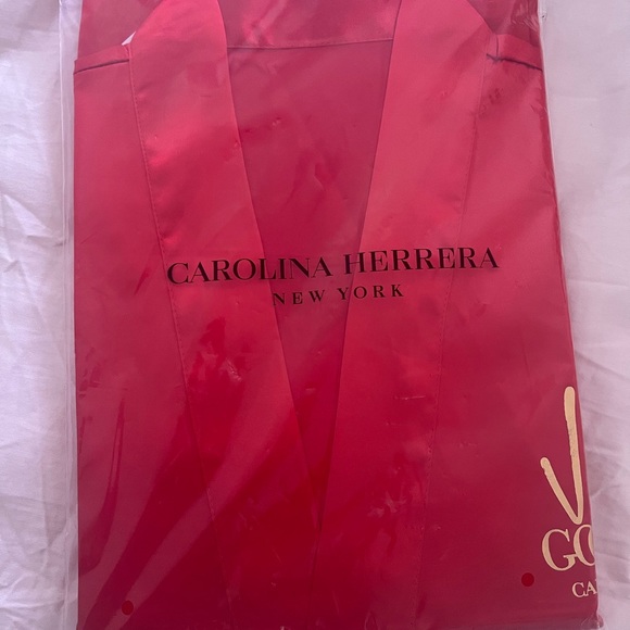 Carolina Herrera Silk Robe - Picture 3 of 3